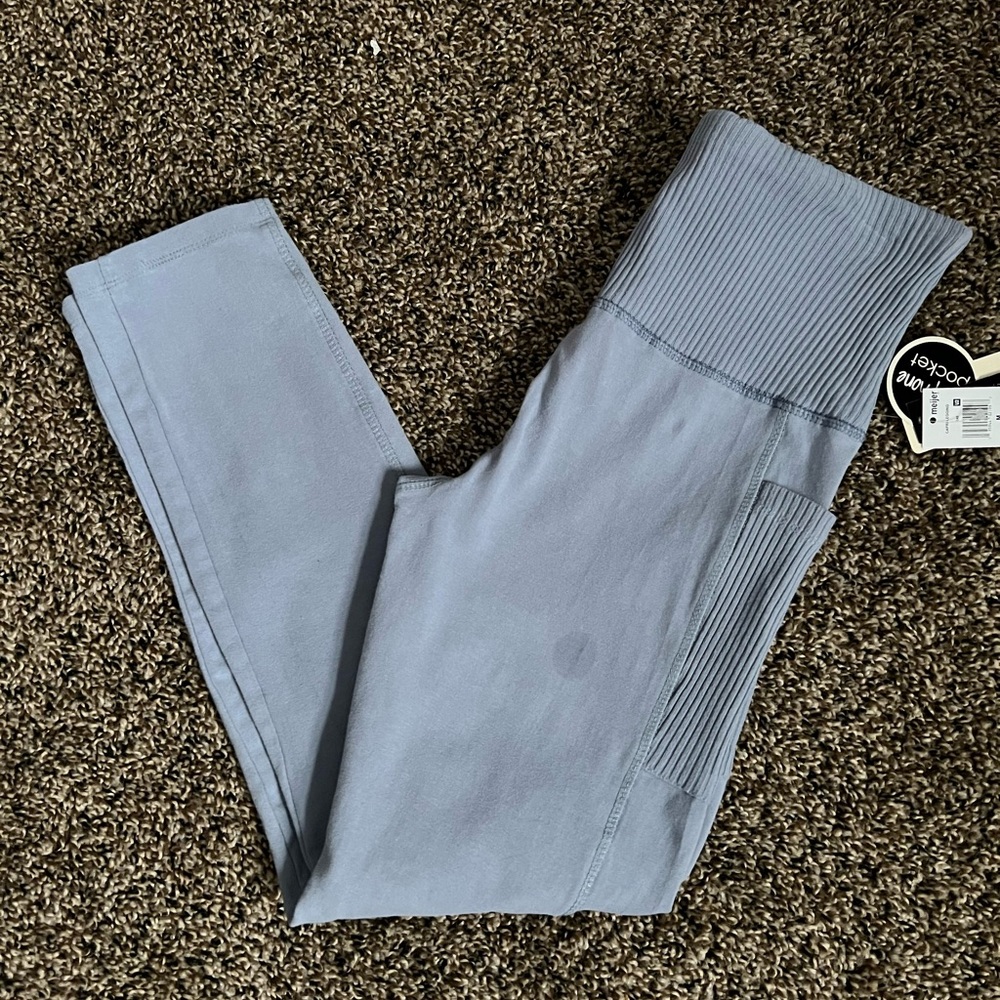 NWT leggings